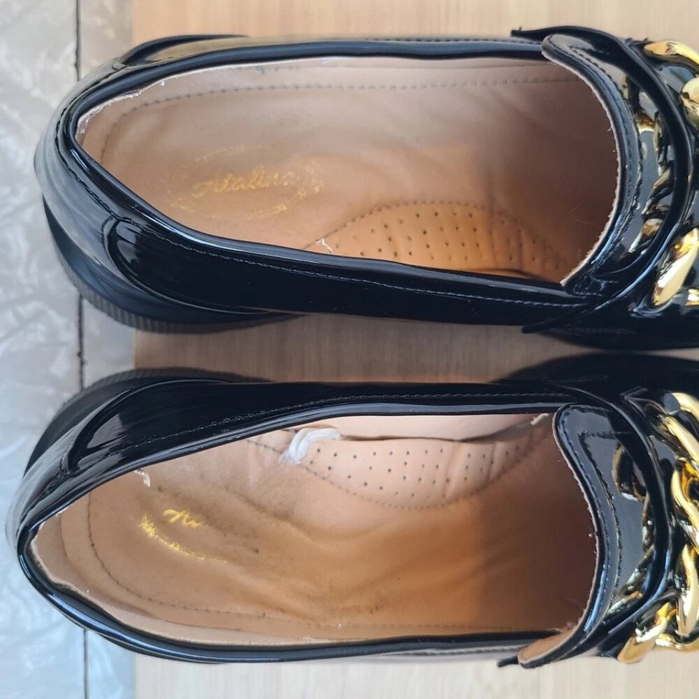 Atalina Womens Size 9W Wide Black Faux Leather Gold Chain Shoes Loafers Slip On - Picture 6 of 9